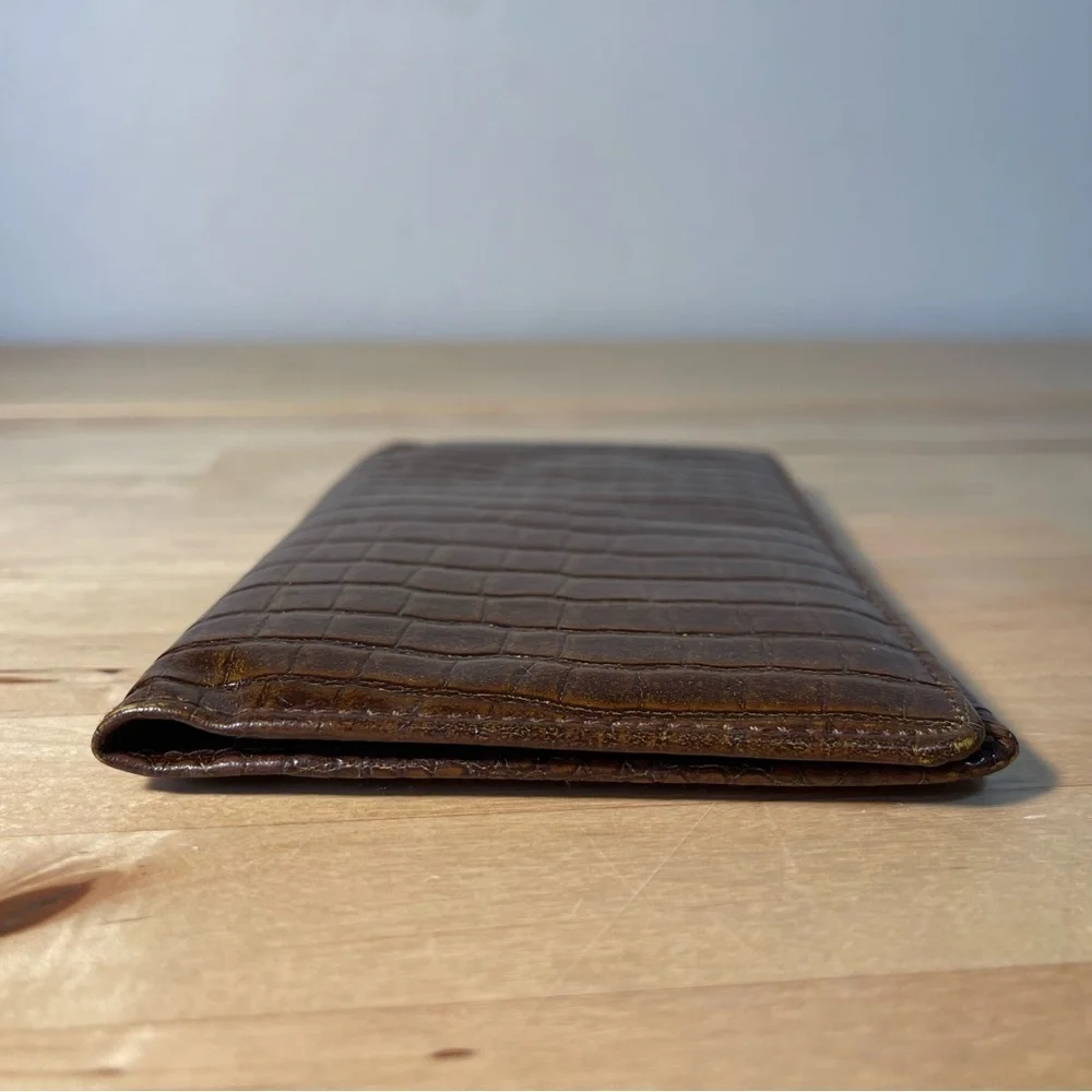 Buxton Vintage Croc Embossed Leather Passport Wallet Travel Organizer